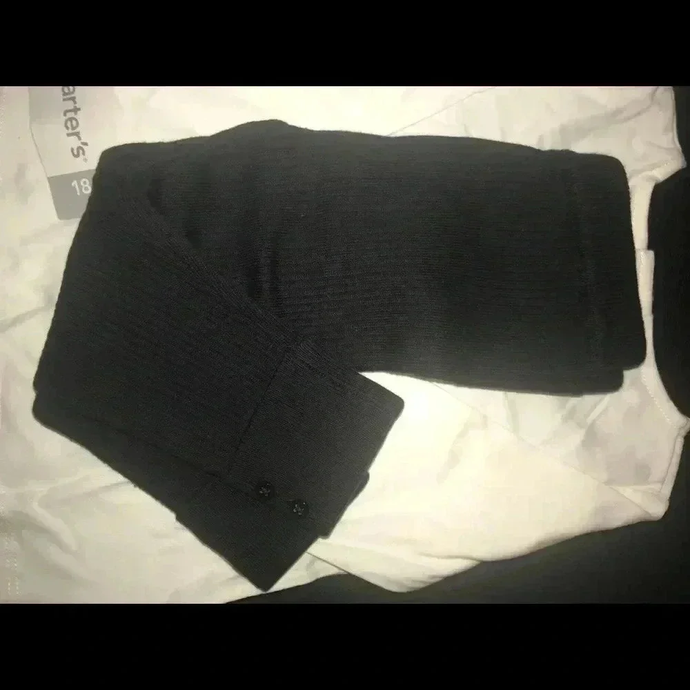 CARTERS 2 PC SET NWT BEAUTIFUL!